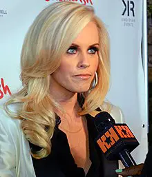 Jenny McCarthy Age, Net Worth, Height, Affair, and More