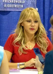Jodie Sweetin Net Worth, Height, Age, and More
