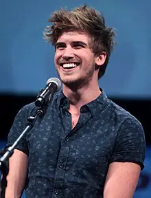 Joey Graceffa Age, Net Worth, Height, Affair, and More