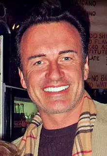 Julian McMahon Height, Age, Net Worth, More