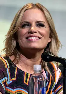 Kim Dickens Age, Net Worth, Height, Affair, and More
