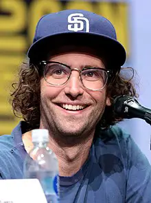Kyle Mooney Height, Age, Net Worth, More