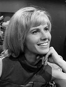 Leslie Charleson Age, Net Worth, Height, Affair, and More