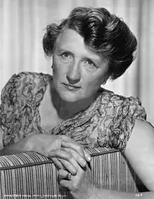 Marjorie Main Height, Age, Net Worth, More
