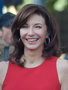 Mary Steenburgen Age, Net Worth, Height, Affair, and More