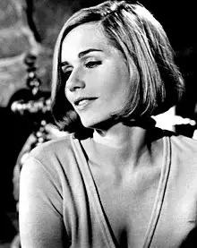 Sally Kellerman Age, Net Worth, Height, Affair, and More