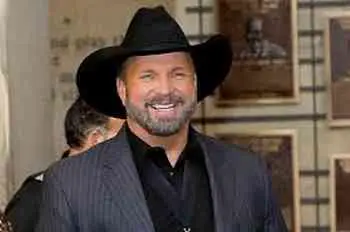 10 Surprising Facts About Garth Brooks
